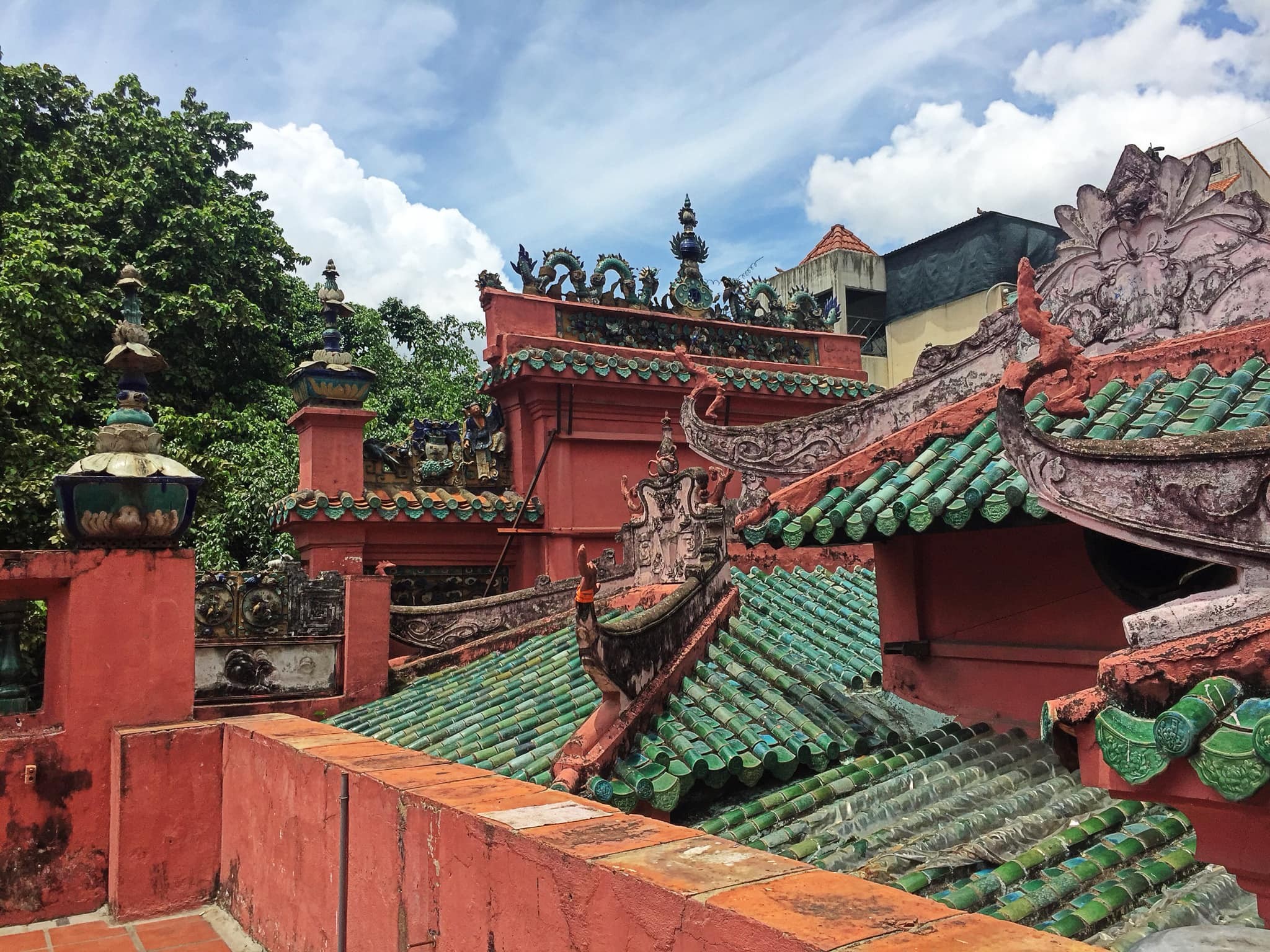 🌸 Useful Tips for Visiting the Jade Emperor Pagoda